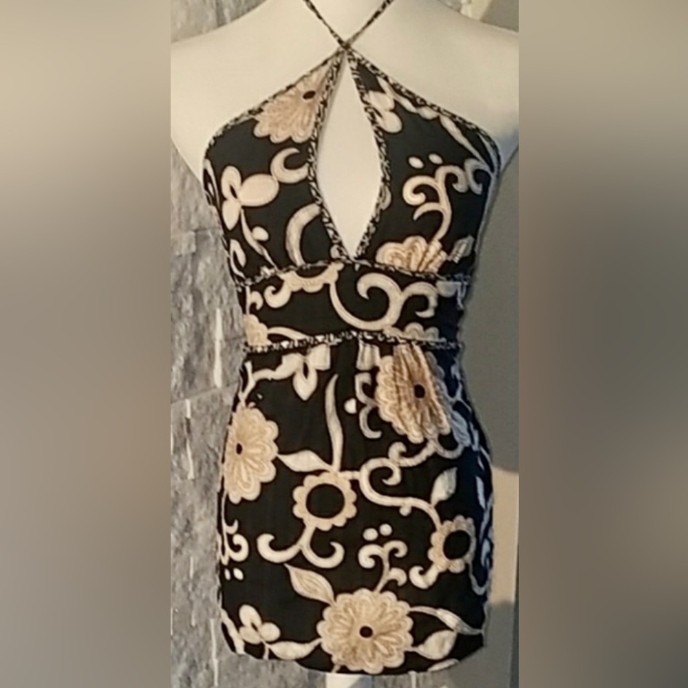Trina turk cotton/silk halter top size 4. Like new condition.